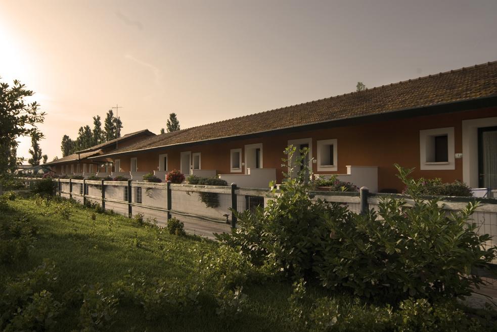 Il Casale Corte Rossa Латина Екстериор снимка